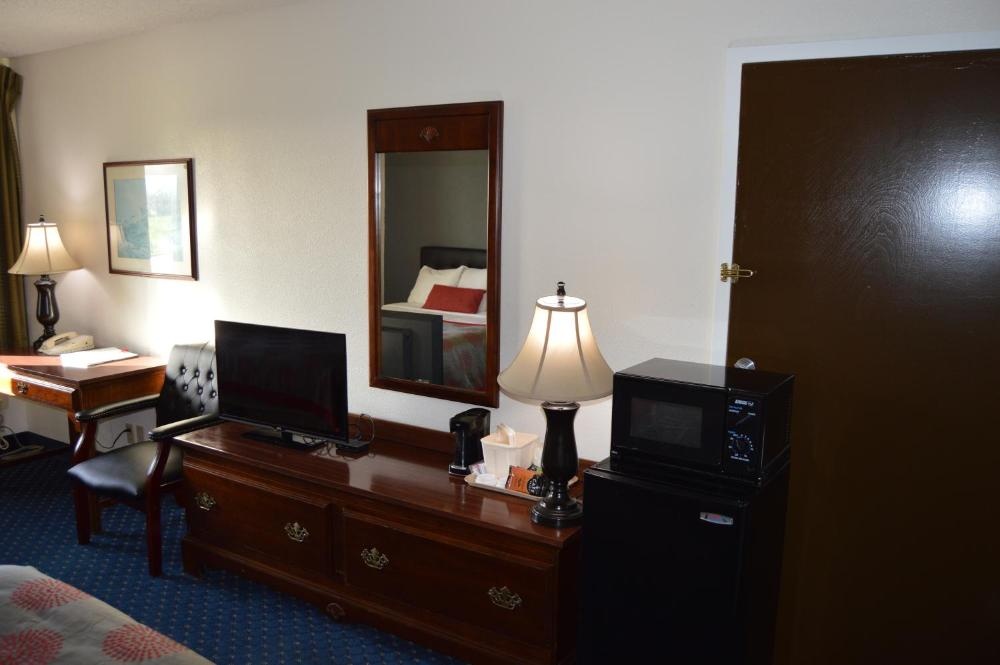 Ramada by Wyndham Arcata Image 19
